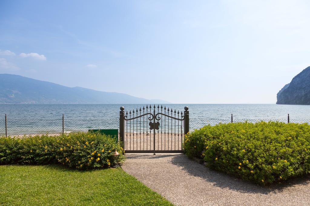 Torre Degli Ulivi Bed and Breakfast Tignale Buitenkant foto