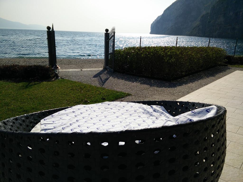 Torre Degli Ulivi Bed and Breakfast Tignale Buitenkant foto