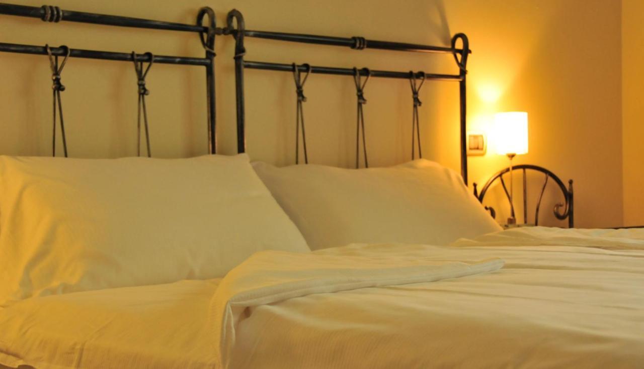 Torre Degli Ulivi Bed and Breakfast Tignale Buitenkant foto